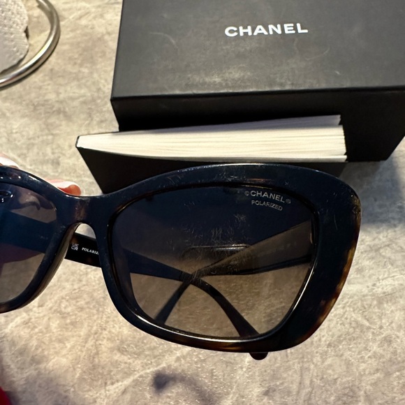 COPY - Chanel Cat Eye Sunglasses - Picture 8 of 9